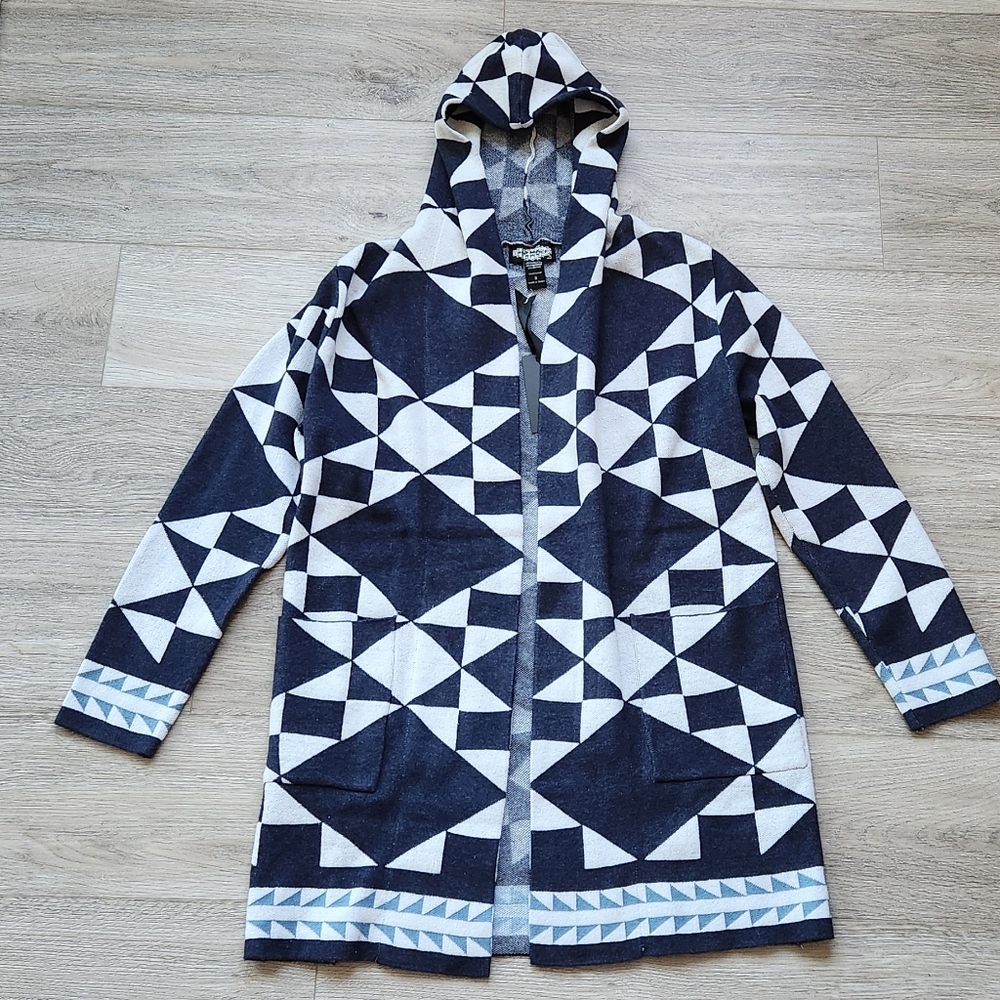 Oliver.O by Escio Blue Cardigan Womens Small Diamond Triangle  Sweater Nwt